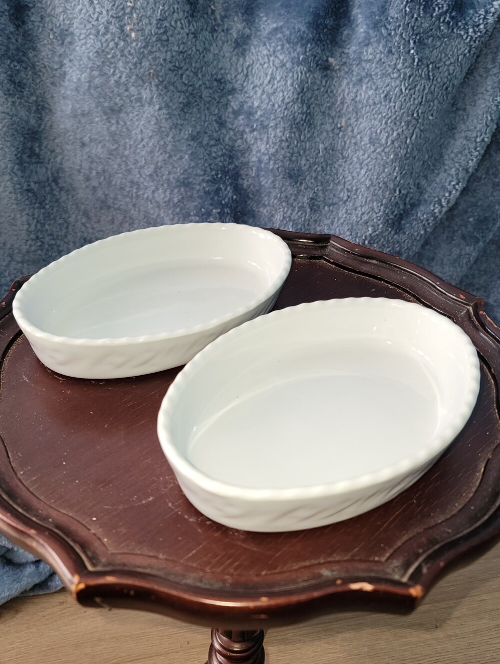 Set Of 2 White Small Oval Baking Dishes Scalloped Edge Italy